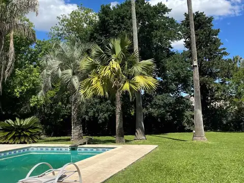 Casa 5 ambientes con 2 baños