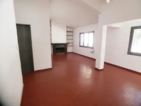 Casa 6 ambientes con 3 baños