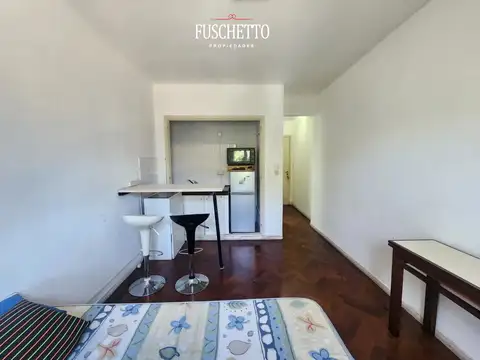 Av. del Golf 1400, Piso 1