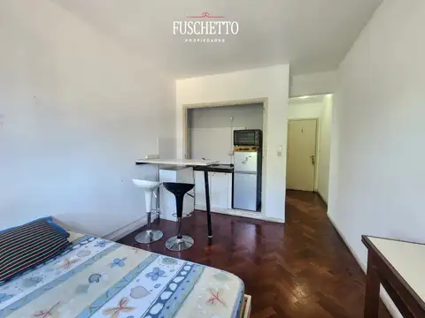 Av. del Golf 1400, Piso 1