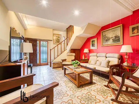 Casa 7 ambientes con 3 baños