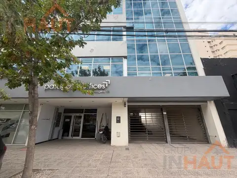 SEMIPISO DE OFICINAS EN ALQUILER - CIPOLLETTI