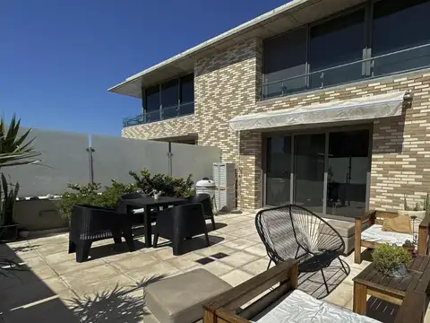 Velez Sarfiel 510-Departamento 3 dormitorios - Terraza Exclusiva - COCHERA - Condominios Refinería