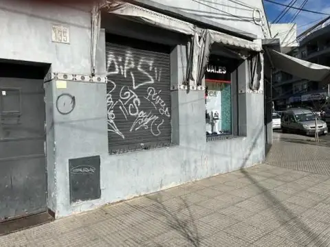 Local en  San Martín