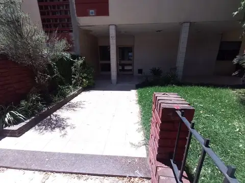 Avenida Hipólito Yrigoyen 6100