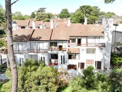 Depto Tipo Casa 3 ambientes con 2 baños