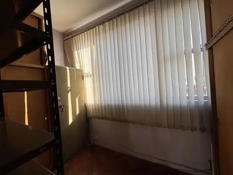 Oficina en Alquiler en Monserrat, $ 350.000