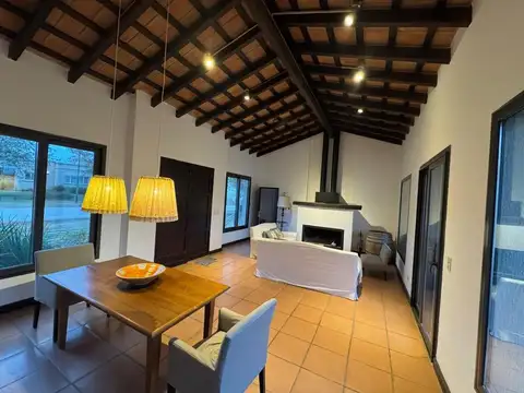 Casa en Venta en Zona Centro, USD 350.000