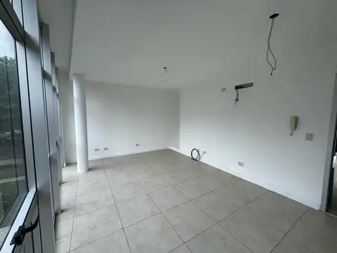 Oficina en Alquiler en Aldea Lago, $ 350.000