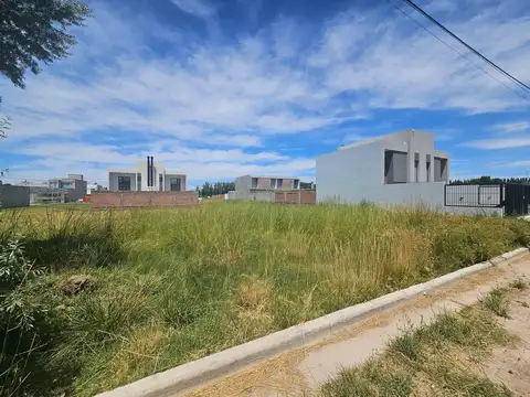 VENTA lotes conjuntos en  Ayres del Valle, Cipolletti