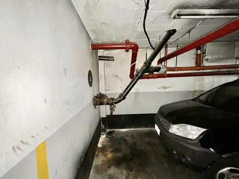 Cochera en Venta en la mejor zona de San Telmo 