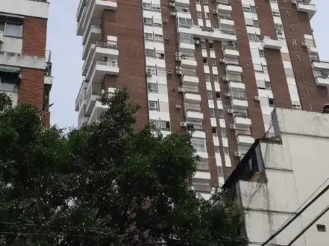 COCHERA FIJA CUBIERTA CON RAMPA. 7,41 M2. EN EDIFICIO TORRE