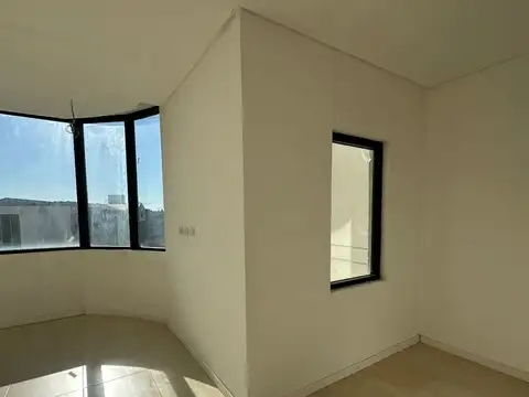 Oficina en Venta con 1 cochera