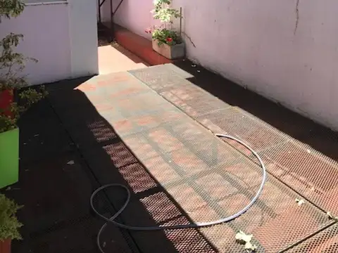 Fragata Sarmiento 1605 , Piso 1