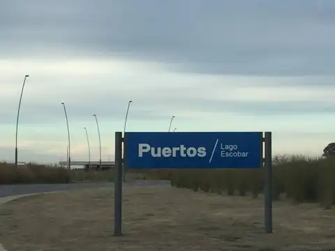 Casa 7 ambientes con 5 baños