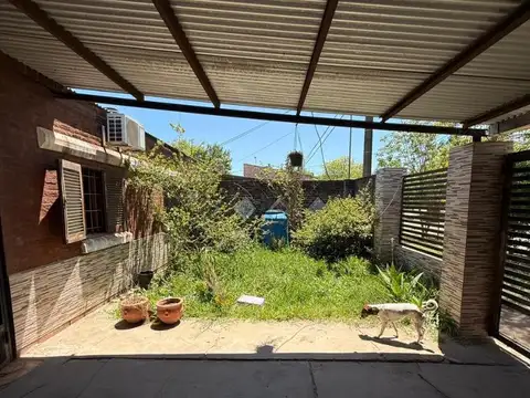 Casa en Venta en Deolindo Felipe Bittel, USD 52.000