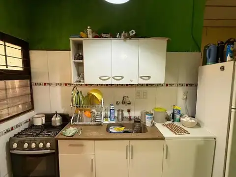 Casa de 3 dormitorios con cochera patio y parrilla