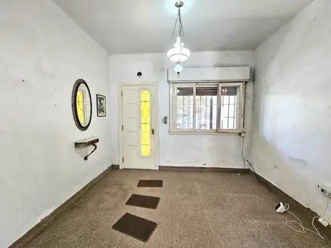 Casa 3 ambientes con 2 baños