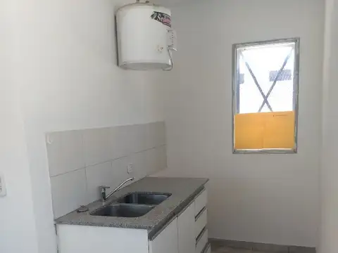 Nave Industrial de 904 m²