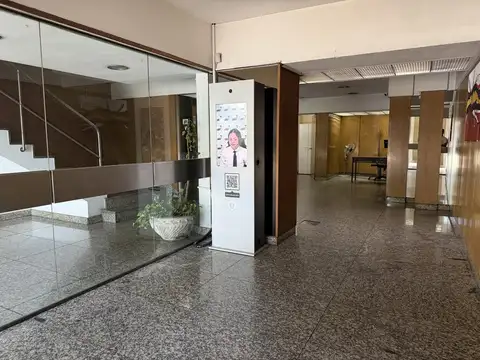 Cochera cubierta en Flores con bajas expensas