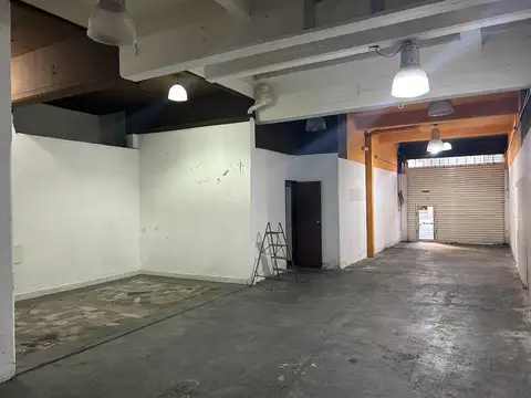 Local comercial o deposito en  Barracas