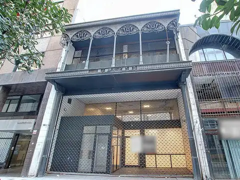 Estratégico edificio en block de locales y oficinas en Microcentro