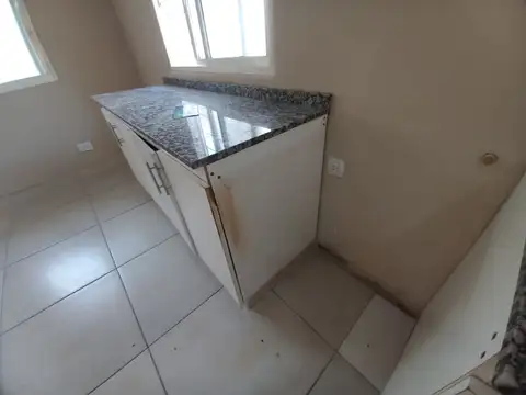 Casa en Alquiler en Gregorio De Laferrere, $ 680.000