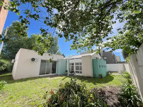 Calle 134 e/ 466 y 467 800