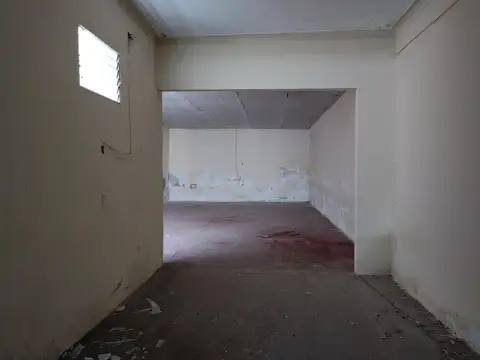 Local y deposito en Venta en avenida 1 - 44 y 45