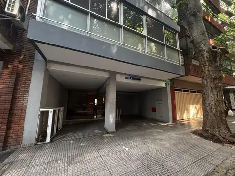 J Saleguero  al 1600