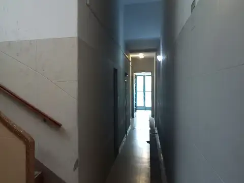 2 y 1/2 Ambientes en Duplex, 80m2, Patio, Muy buen estado