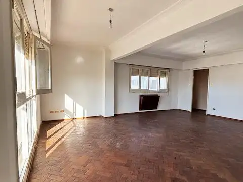 VENTA. Departamento 2 dormitorios . Paraguay 1024. Rosario, Centro