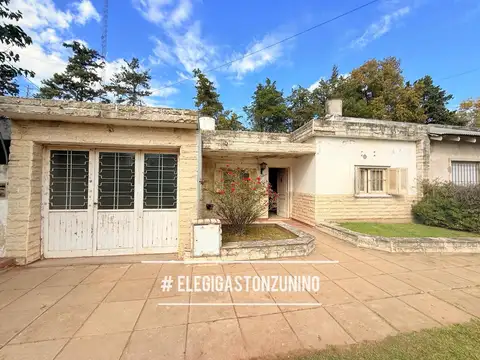 VENTA DE CASA EN CALLE 109 Y 30 MERCEDES B