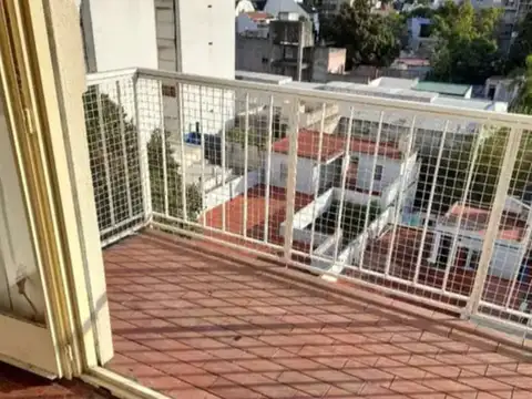 VENTA MONOAMBIENTE CON BALCON AL FRENTE MUY LUMINOSO BAJAS EXPENSAS