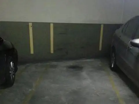 Excelente cochera en Planta Baja. San Nicolás. Lavalle al 1600