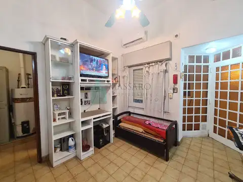 Depto Tipo Casa 5 ambientes con 2 baños
