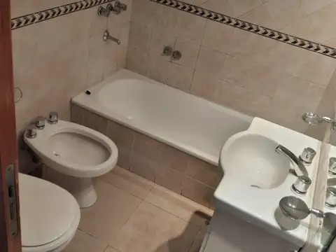 Casa en Venta en Moron, USD 140.000