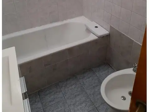 Depto Tipo Casa en Alquiler de 3 ambientes