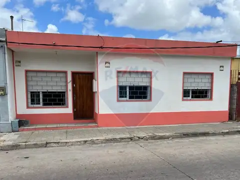 VENTA CASA PANDO 3 DORMITORIOS, CON RENTA