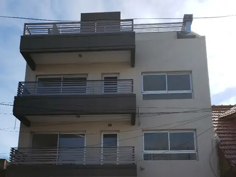 Departamento en Venta en Parque Chacabuco, USD 98.000