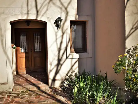 Casa en Venta en Buen Retiro, USD 260.000