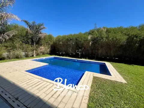 Casa en Alquiler de 3 dormitorios