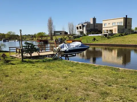 Terreno Venta al Rio con amarra propia y salida al Lujan, Barrio El Cazal, Escobar