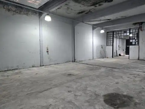 Galpon en Alquiler 39  mts Fondo