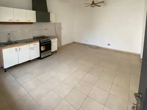Depto Tipo Casa en Alquiler de 2 dormitorios