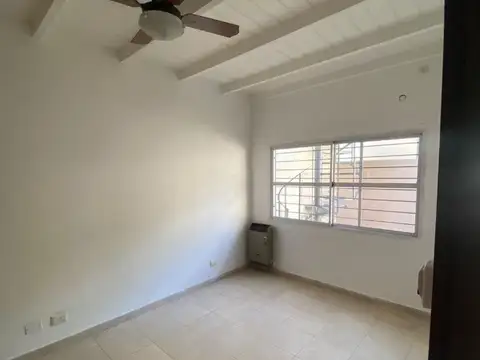 Ph al fondo en Castelar Norte