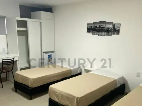 Gevandri 1400, Piso 0