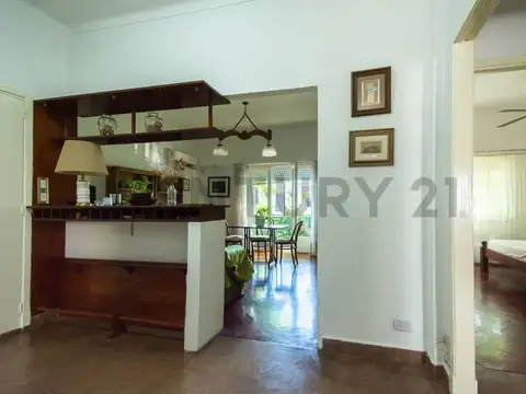 Venta PH 3 Ambientes en Pompeya con quincho y terraza 