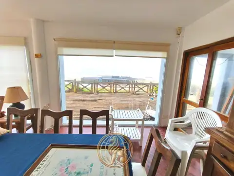 Casa 7 ambientes con 3 baños