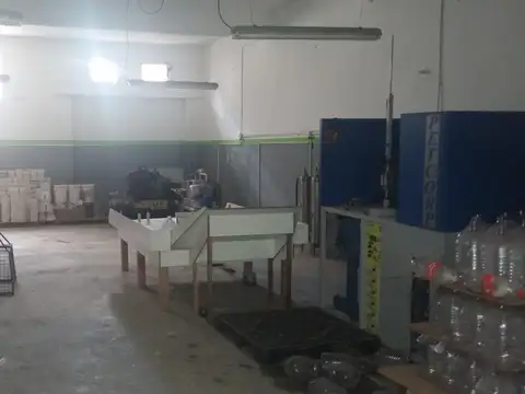 Galpon en Alquiler, FOT 1,2